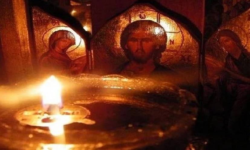 Τι συμβολίζει το άναμμα του καντηλιού